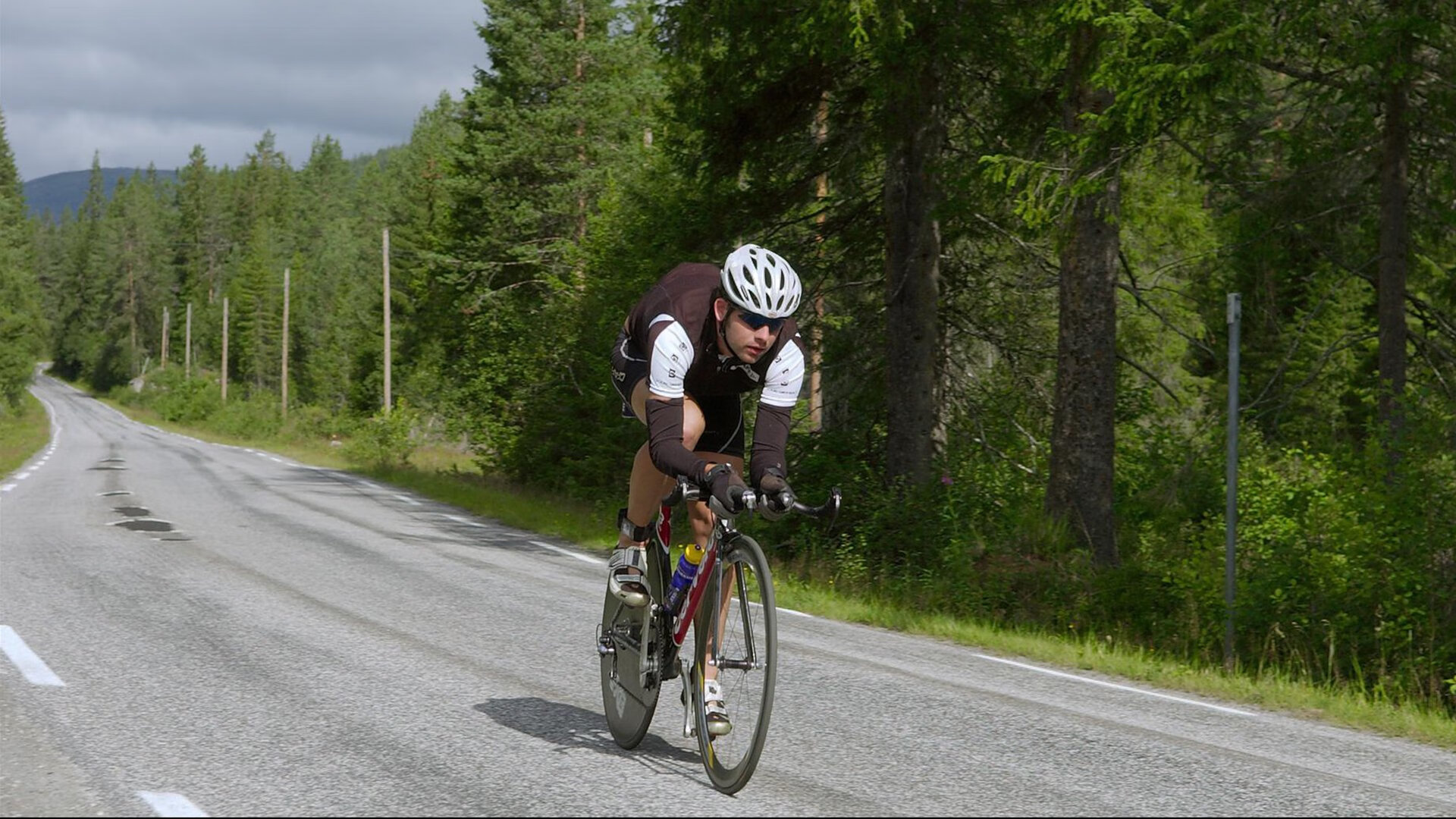 库里称投篮手感来自训练细节的积累,库里投篮发力很轻松