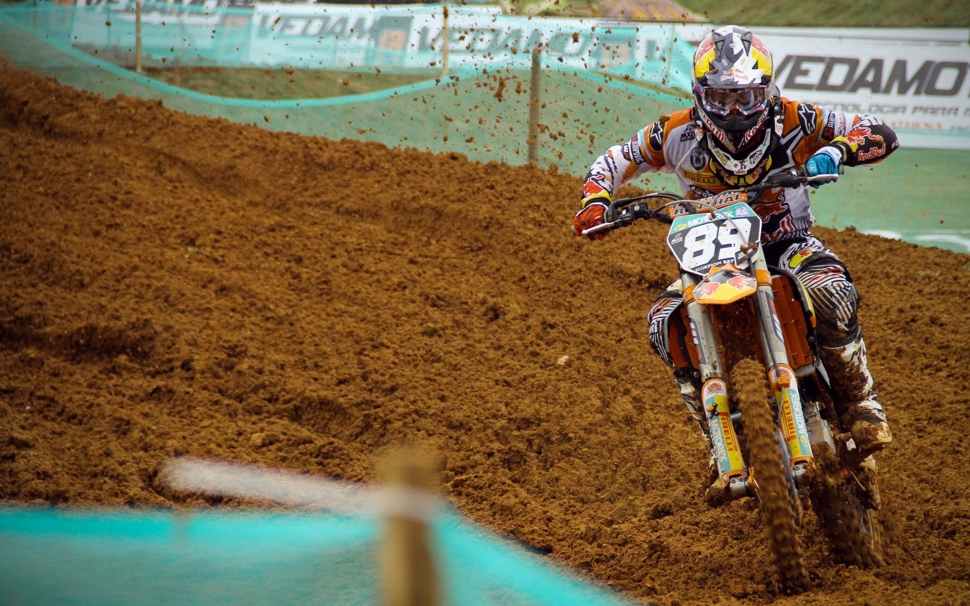 一夜连环打击，战火再起，一夜连环打击,战火再起什么意思